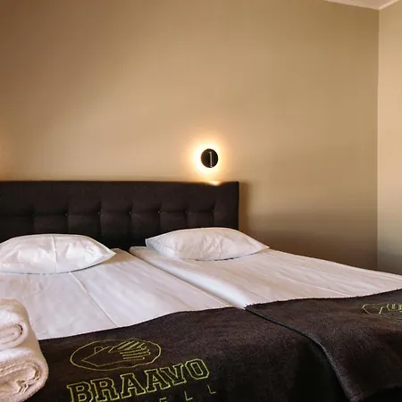 Braavo Hotell 3*