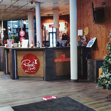 Braavo Hotel 3*