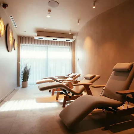 Braavo Hotel 3*