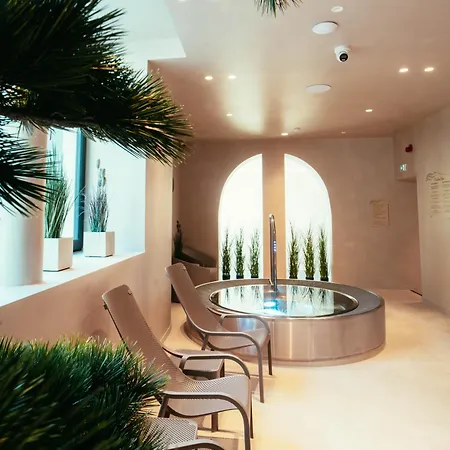 Hotel Braavo