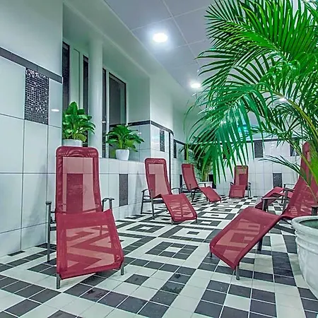 Hotel Braavo 3*