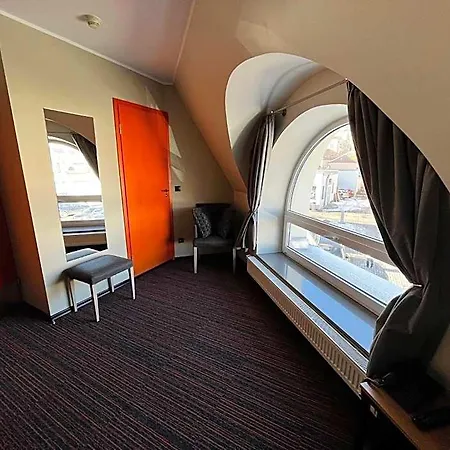 Hotel Braavo 3*