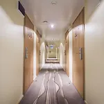 布拉沃温泉酒店