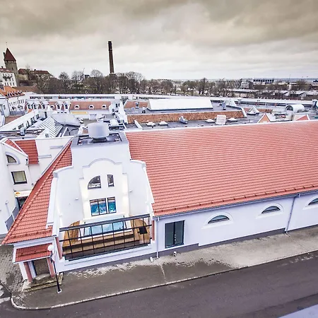 Braavo 3* Tallinn